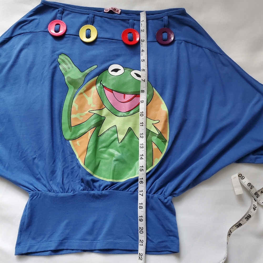 NWOT women Kermit frog 🐸 print top